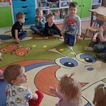 Dzieci odnajdują gwiazdy