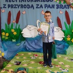 Wyróżniony przedszkolak z grupy Mrówek na scenie